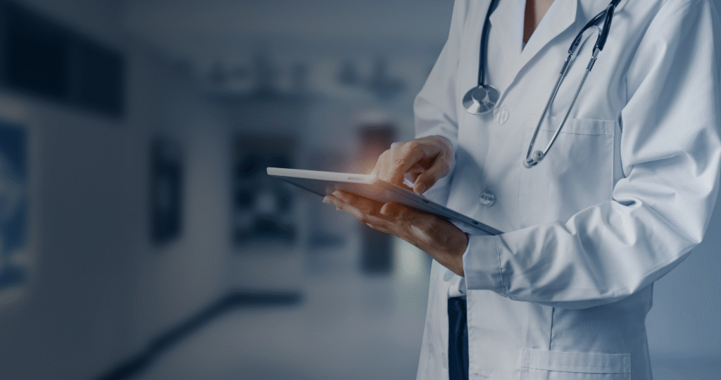 Scientist performing drug synthesis with AI guidance - AI driven drug findy